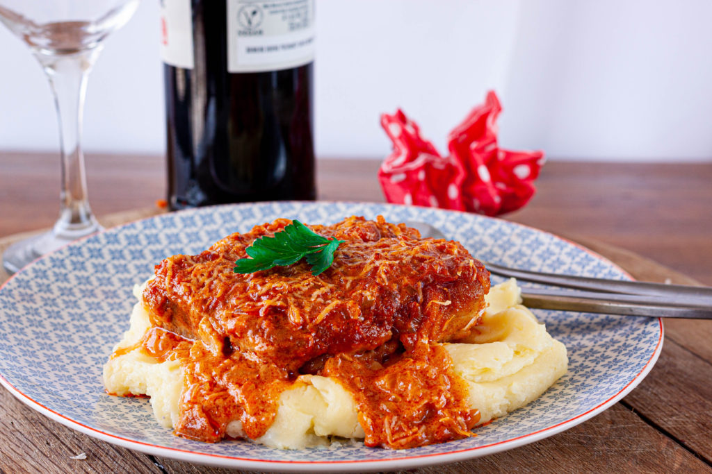 Crumbed pork with creamy port wine sauce